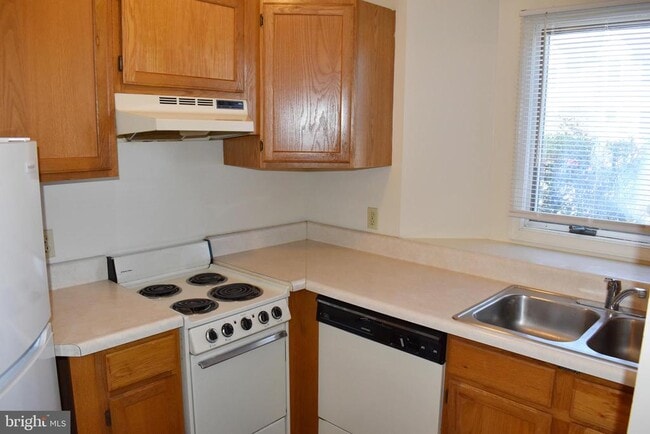 property at 945 Orchard Dr