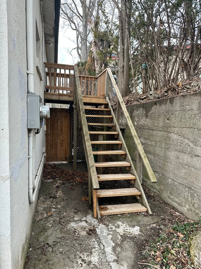 26 Waterloo St in Brantford, ON - Building Photo - Building Photo