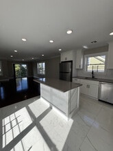 515 Walnut St, Unit 1 in Elizabeth, NJ - Building Photo - Building Photo