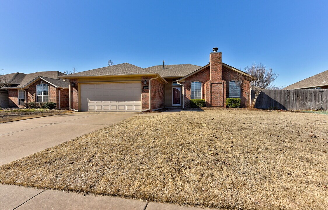 2908 Astor Dr in Norman, OK - Building Photo