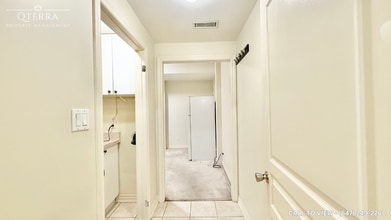 22 Risebrough Av in Toronto, ON - Building Photo - Building Photo