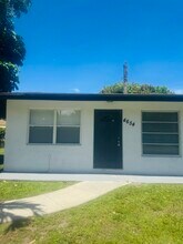 4654 Schall Rd in West Palm Beach, FL - Building Photo - Building Photo