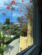 1760 N Fairfax Ave in Los Angeles, CA - Building Photo - Building Photo