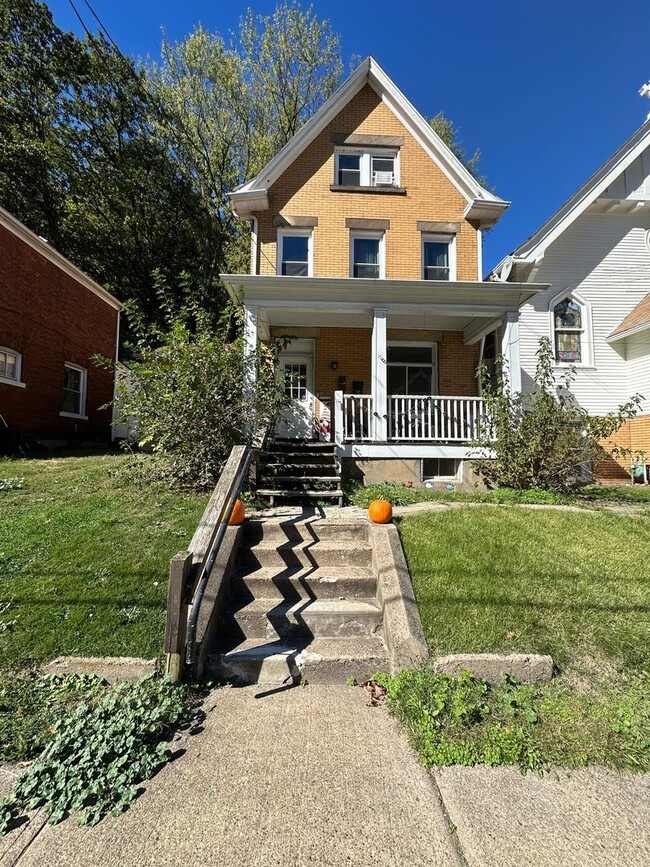 property at 526 Westinghouse Ave