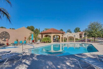 5521 E Paradise Dr in Scottsdale, AZ - Building Photo - Building Photo