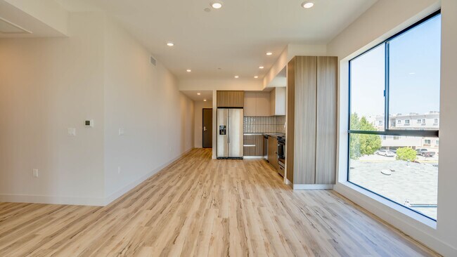 1540 S Hayworth Ave in Los Angeles, CA - Foto de edificio - Building Photo