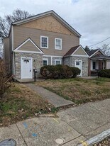 2115 Bradley Ave in Louisville, KY - Building Photo