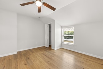 1325 Cloverlawn Ave in Orlando, FL - Building Photo - Building Photo