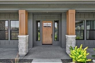 7670 W Diamond Lk Dr in Boise, ID - Building Photo - Building Photo