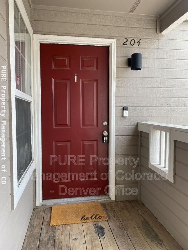 5708 W Asbury Pl in Lakewood, CO - Foto de edificio - Building Photo