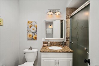 23391 Park Sorrento in Calabasas, CA - Building Photo - Building Photo