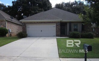 7714 Kari Ln in Daphne, AL - Building Photo