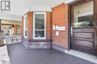 102 Herkimer St in Hamilton, ON - Building Photo - Building Photo