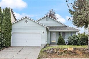 155 13th St in Lafayette, OR - Building Photo