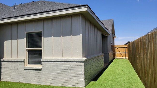 7207 22nd Pl in Lubbock, TX - Building Photo - Building Photo