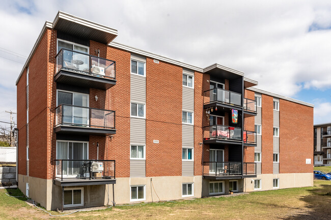 3080 De La Forest St in Québec, QC - Building Photo - Primary Photo