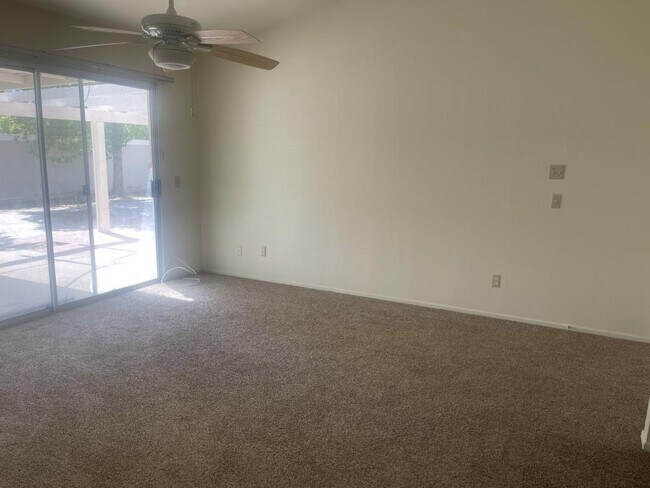 26173 Windermere Way in Moreno Valley, CA - Building Photo - Building Photo