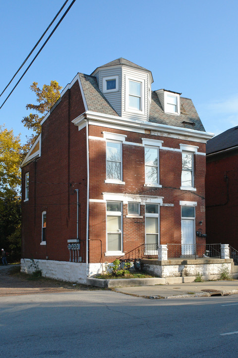 613 W Breckinridge St in Louisville, KY - Foto de edificio