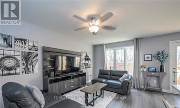 1110 Meadowlark Ridge in London, ON - Building Photo - Building Photo