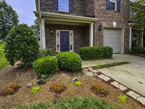 2056 Oxford Heights in Fort Mill, SC - Building Photo - Building Photo