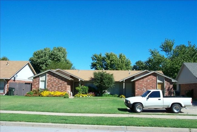 2024 Cherokee Ln in Norman, OK - Building Photo - Building Photo