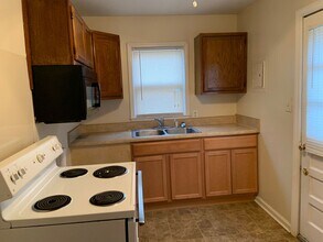 300 Lucerne St in Greensboro, NC - Building Photo - Building Photo