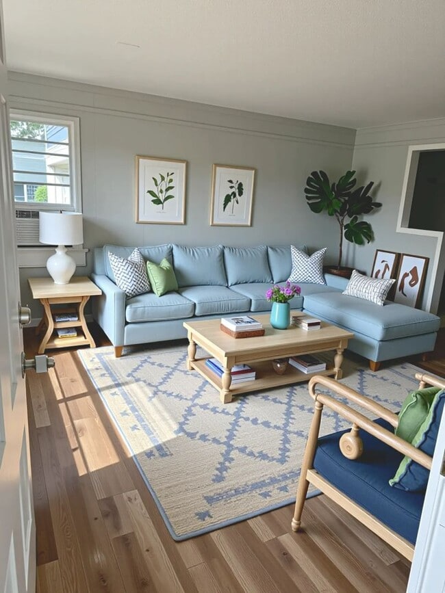 property at 608 N Jordan St