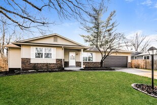 93 Jane Dr in St. Peters, MO - Building Photo