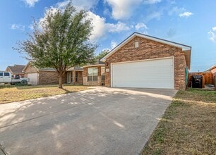1313 Pacific Ave in Midland, TX - Building Photo - Building Photo
