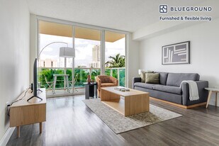 17000 N Bay Rd in Sunny Isles Beach, FL - Building Photo