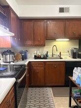 8 Nassau Ct in Reading, PA - Foto de edificio - Building Photo