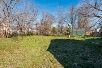 1017 N Pershing St in Wichita, KS - Building Photo - Building Photo