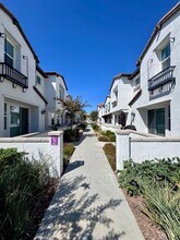 30327 Town Square Dr in Menifee, CA - Building Photo - Building Photo