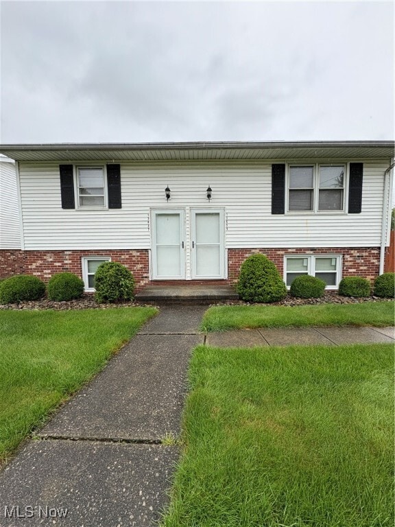 property at 13639 N Main St