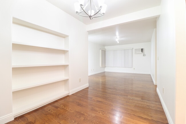 5255 Via Campo St, Unit 5255