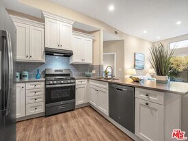 6140 Monterey Rd in Los Angeles, CA - Building Photo