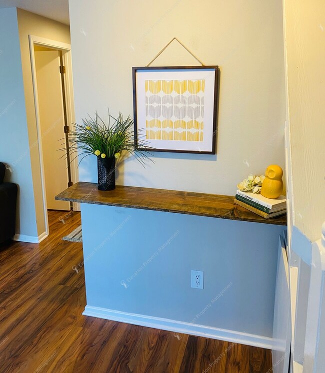 2153 NW Hill St in Bend, OR - Building Photo - Building Photo