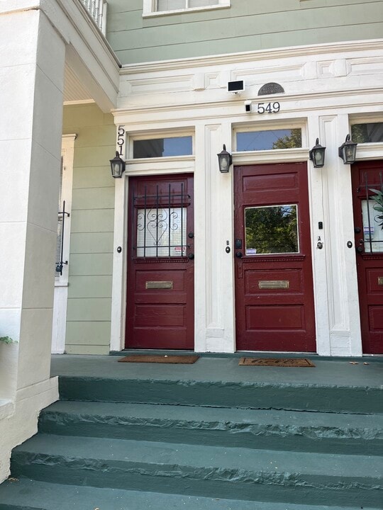 551 E Park Ave in Savannah, GA - Building Photo