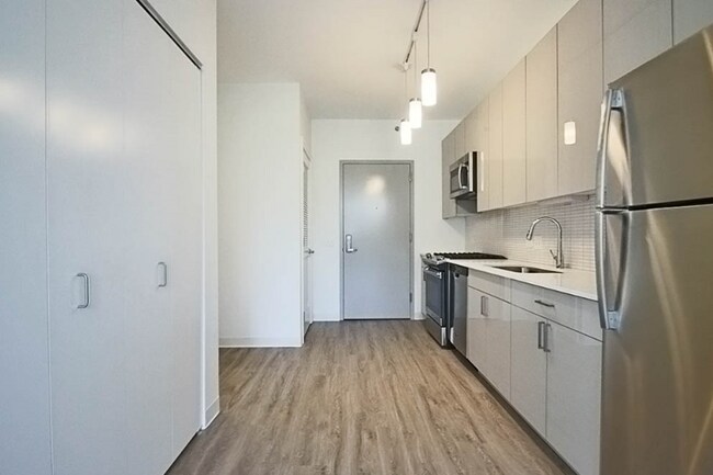 925 W Van Buren St in Chicago, IL - Building Photo - Building Photo