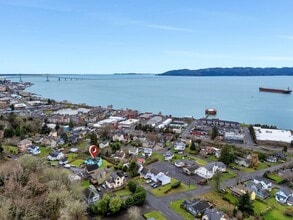 3088 Harrison Ave in Astoria, OR - Building Photo - Building Photo