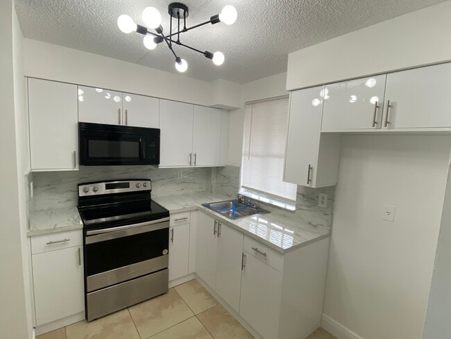 6045 Northwest 186th Street, Unit Apt 310