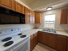 676 Hanover St in Eugene, OR - Building Photo - Building Photo