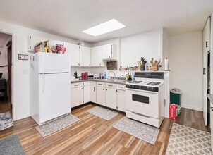 720 E Ludington Ave in Ludington, MI - Foto de edificio - Building Photo