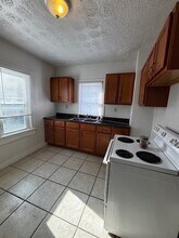 2413 S Smithville Rd in Dayton, OH - Building Photo - Building Photo