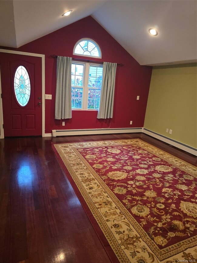 8 Roswell Pl in Oceanside, NY - Building Photo - Building Photo