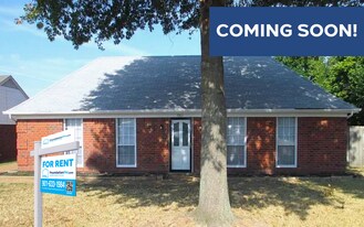 7083 Gleneagles Dr in Memphis, TN - Building Photo