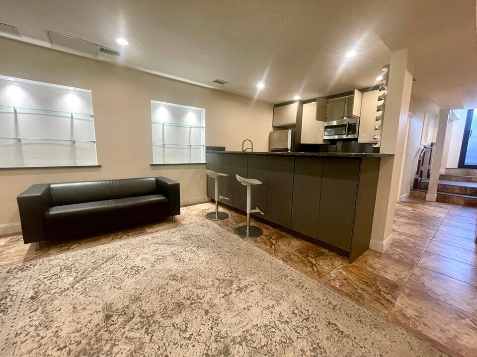 25 Saint Marys Ct, Unit 3 in Brookline, MA - Foto de edificio