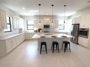 8104 Hobbes Wy in Palm Beach Gardens, FL - Building Photo - Building Photo