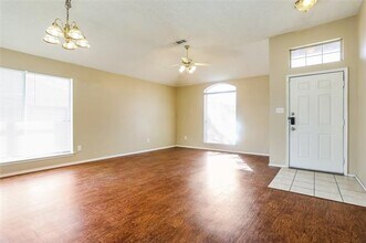 1017 Glencrest Dr in Cedar Hill, TX - Building Photo - Building Photo