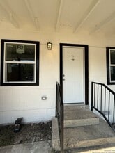 1009 Canton in San Antonio, TX - Building Photo - Building Photo